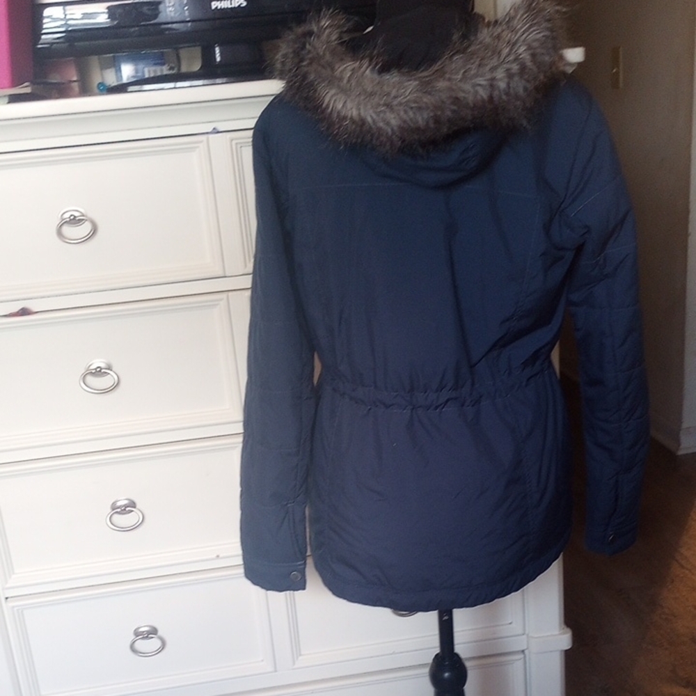 Columbia Blue Puffer Jacket with Fur-Trimmed Hood - Picture 4 of 8